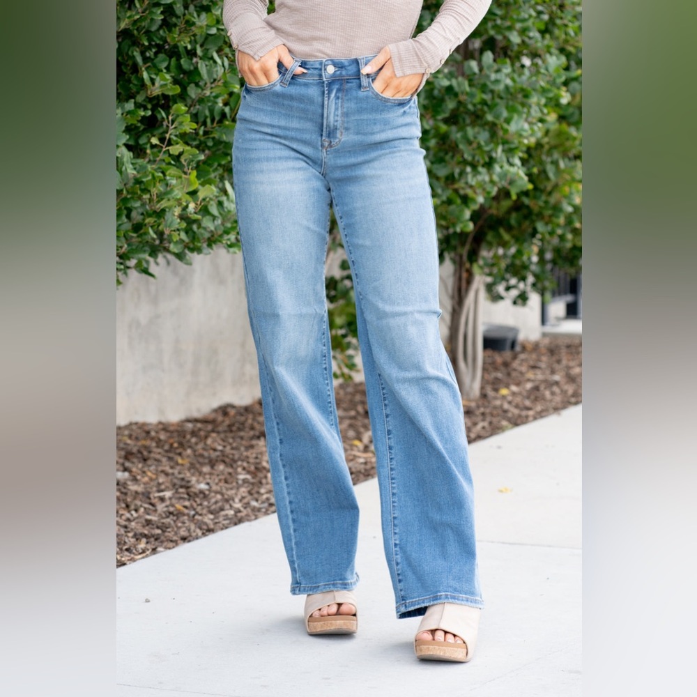 Judy Blue high waist wide leg jeans size 11/30